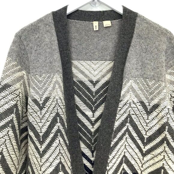 Anthropologie Moth Gray White Chevron Knit Open Front Cardigan Sweater - Picture 6 of 15